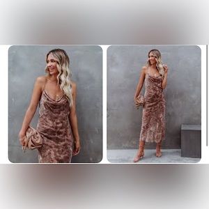 VICI taupe Tobia Velvet Midi Slip Dress